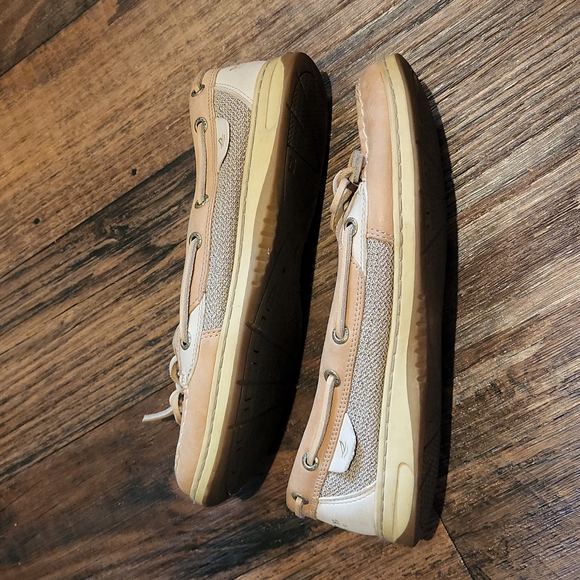 Tan Sperry - Picture 3 of 3